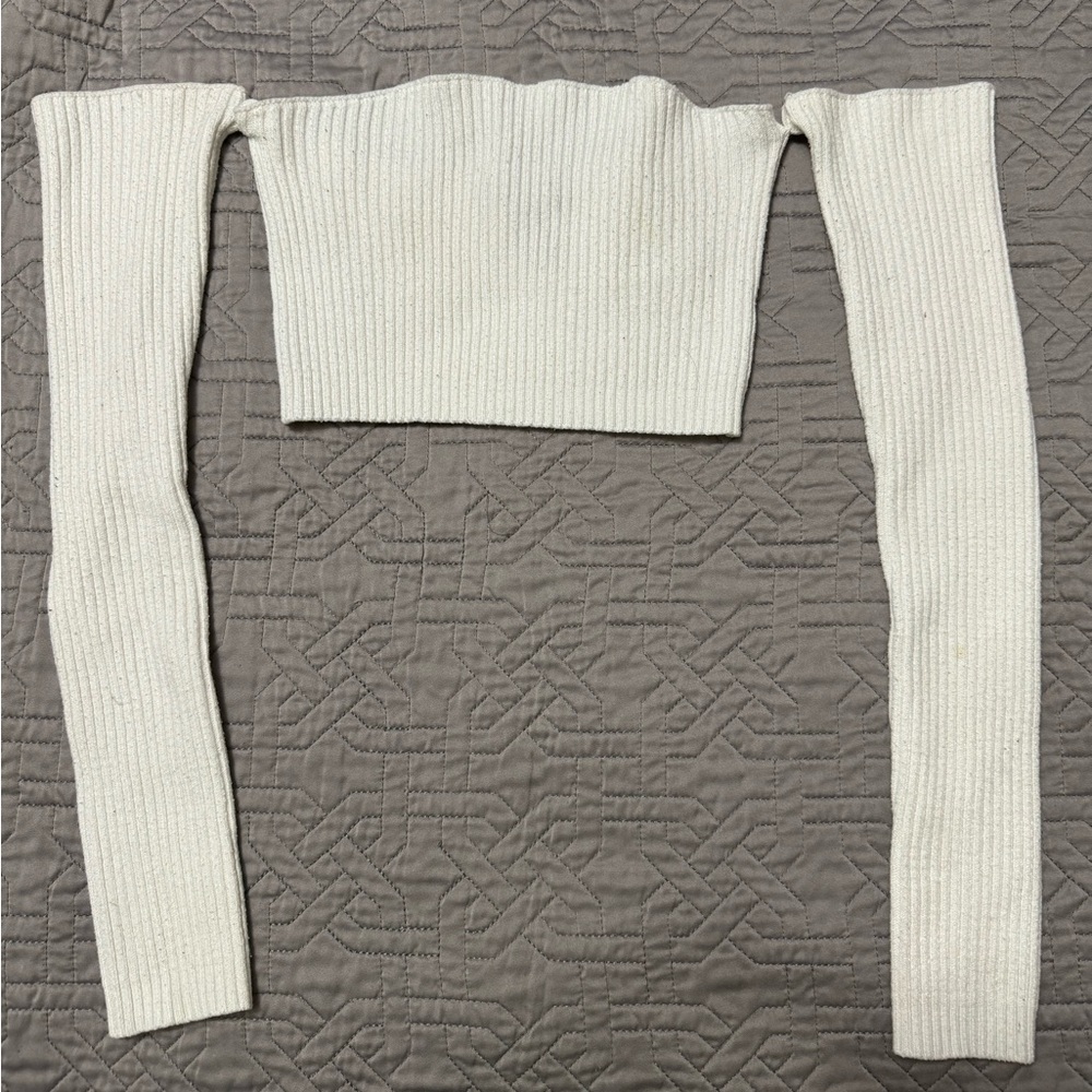 Long sleeve crop top
